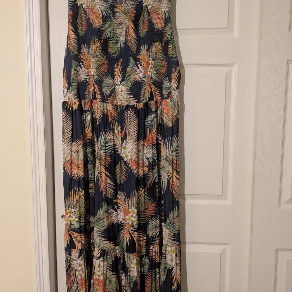 Leaf Print Sleeveless Maxi Dress – Navy Tropical Print